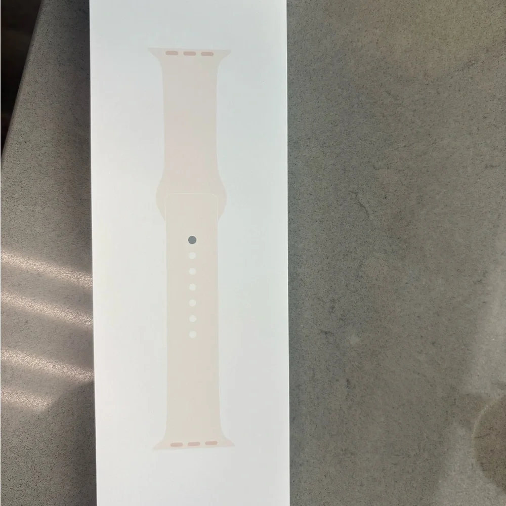 Apple Light Blush Sport Band